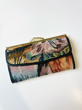 Vintage Tapestry Floral Cat Clutch Wallet Gold Tone Kiss Lock 90’s Boho Chic
